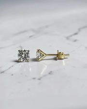 1ct Diamond Stud Earrings with Exceptional Brilliance